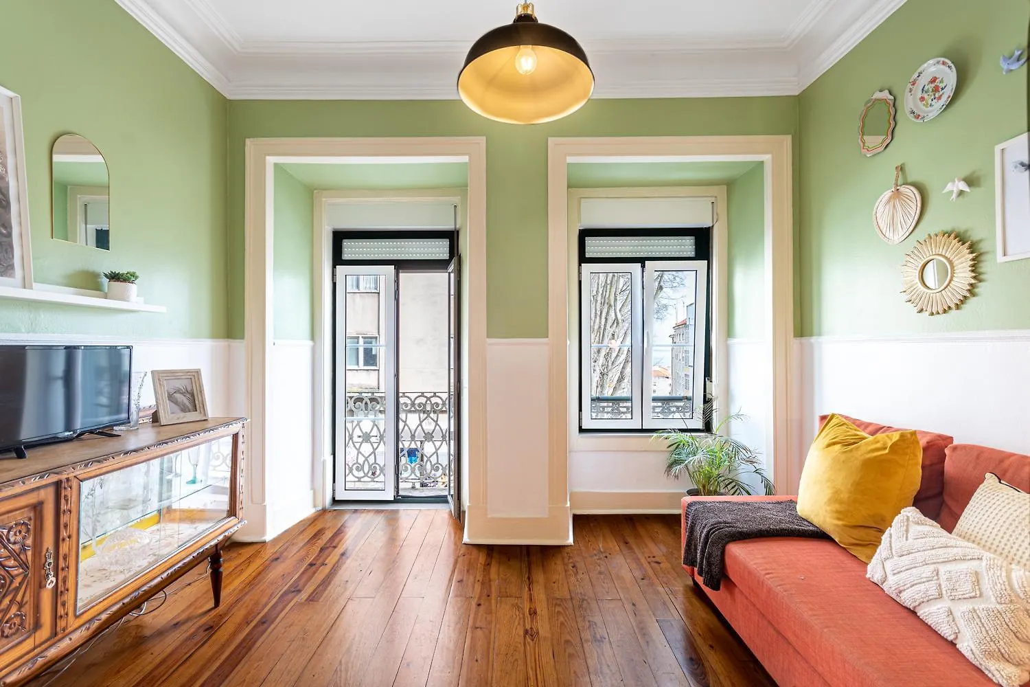 Spacious Apartment With Terrace At Graca Lisboa