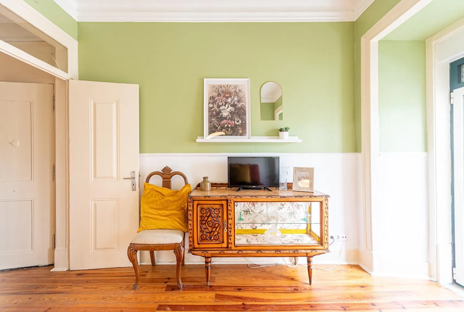 Spacious Apartment With Terrace At Graca Lisboa